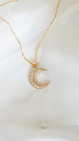 Golden Glow Pendant Necklace